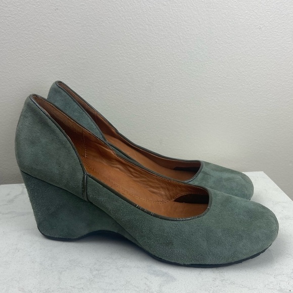 Gentle Souls Ridge Amaru Green Suede Wedge Round Toe 8 - Picture 3 of 12